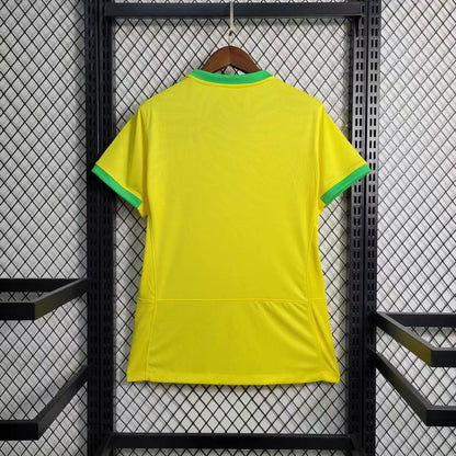 Brazil 2022/23 HOME Kit Female
