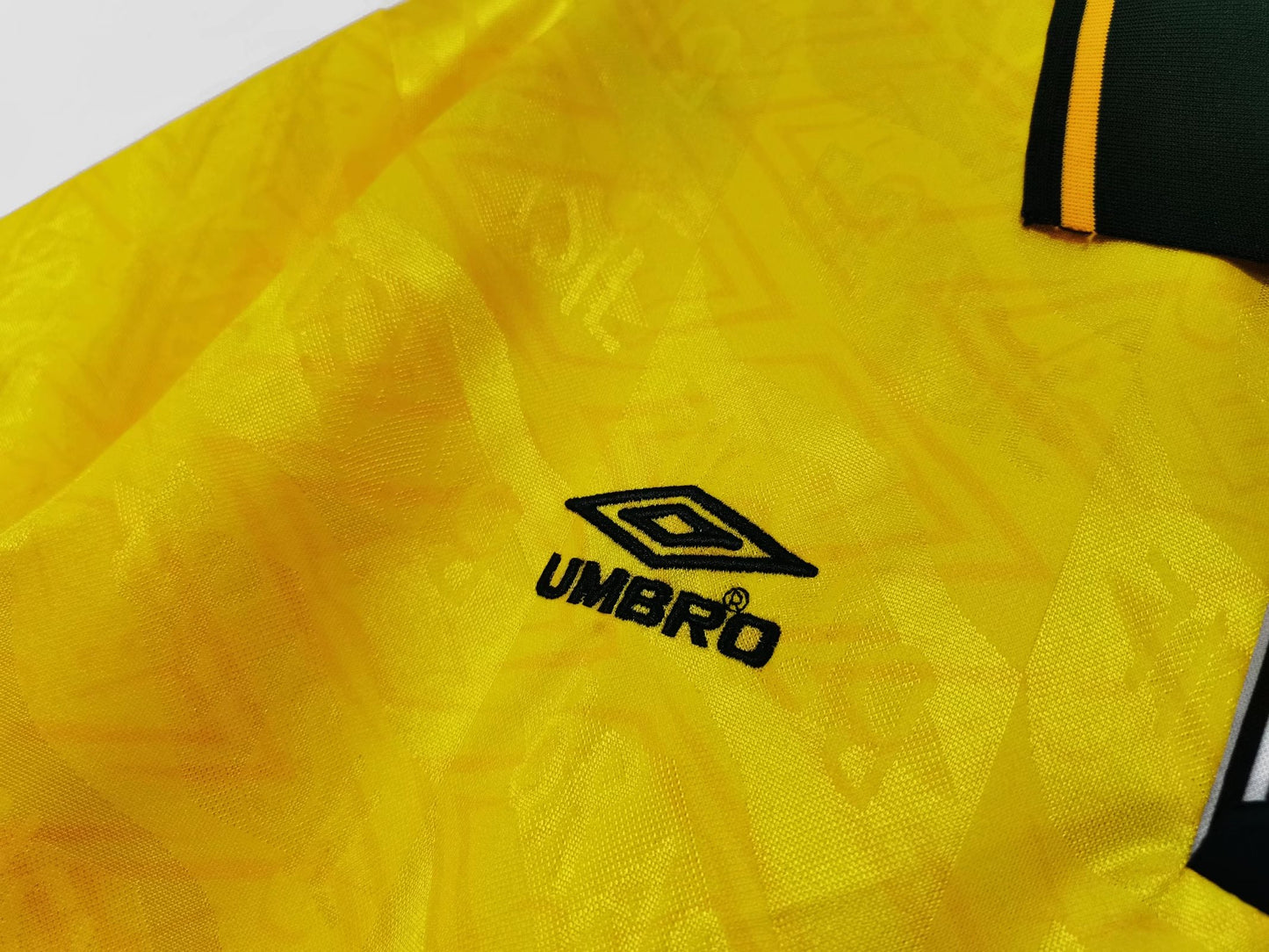 Brazil Retro 91/93 Home Kit
