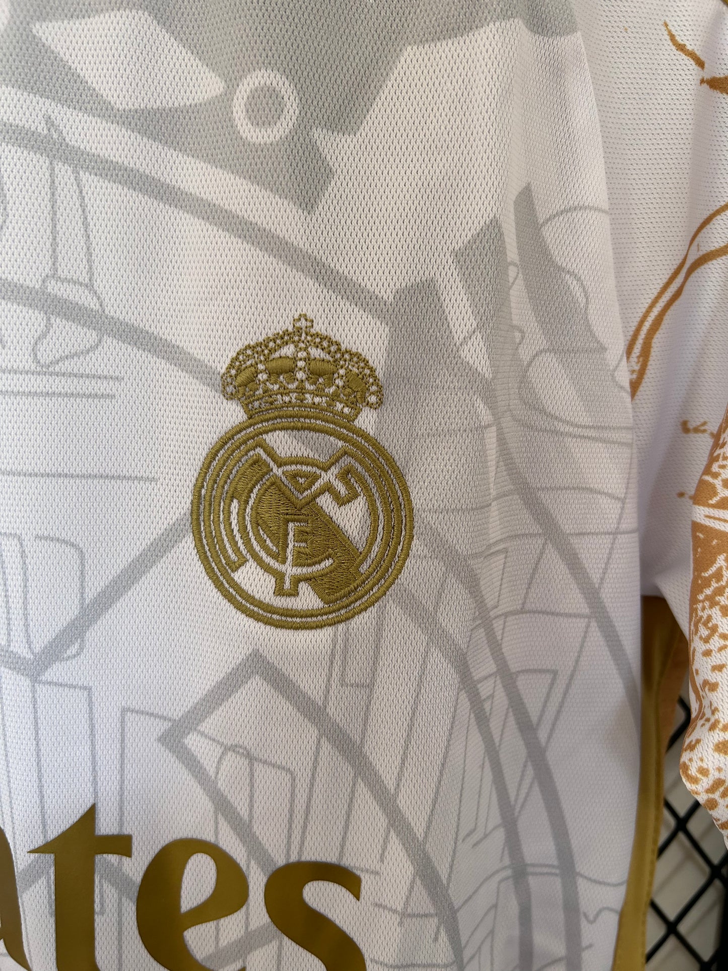 REAL MADRID SPECIAL NEW GOLD SPECIAL KIT